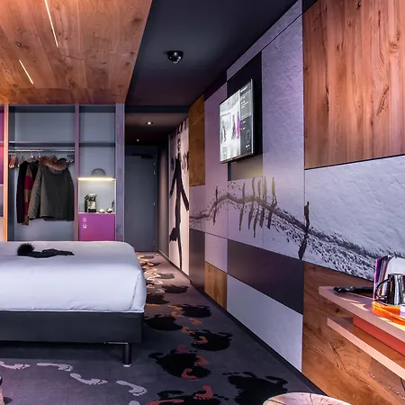 Alpina Eclectic Hotel 4*