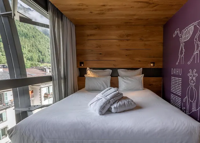 阿尔皮纳埃克莱克蒂克酒店