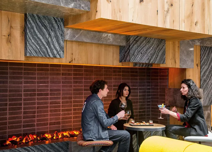 Alpina Eclectic Otel